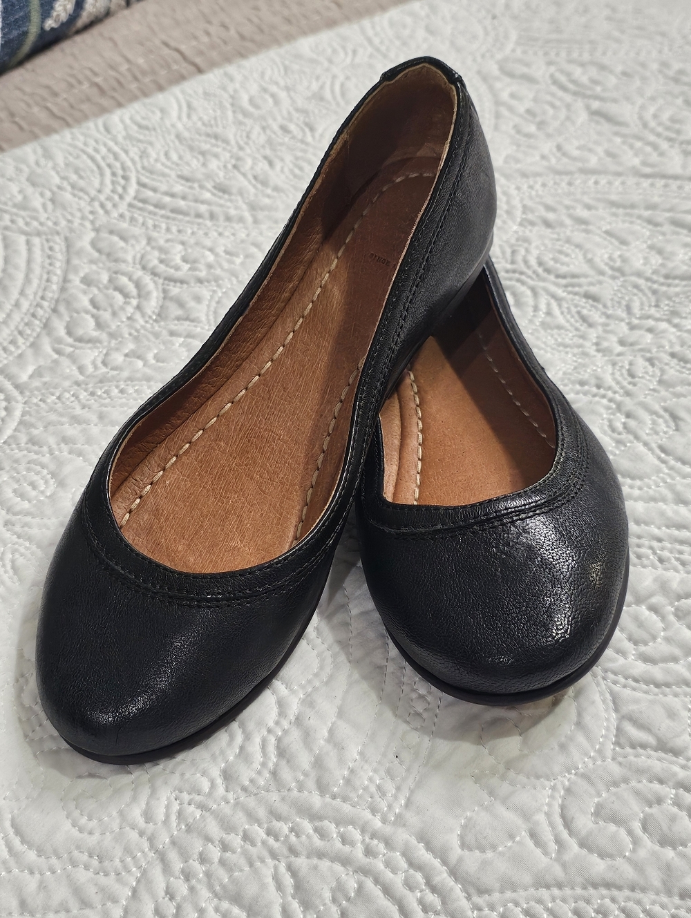 Womens 6.5 Frye Carson Ballet Flat NWOT